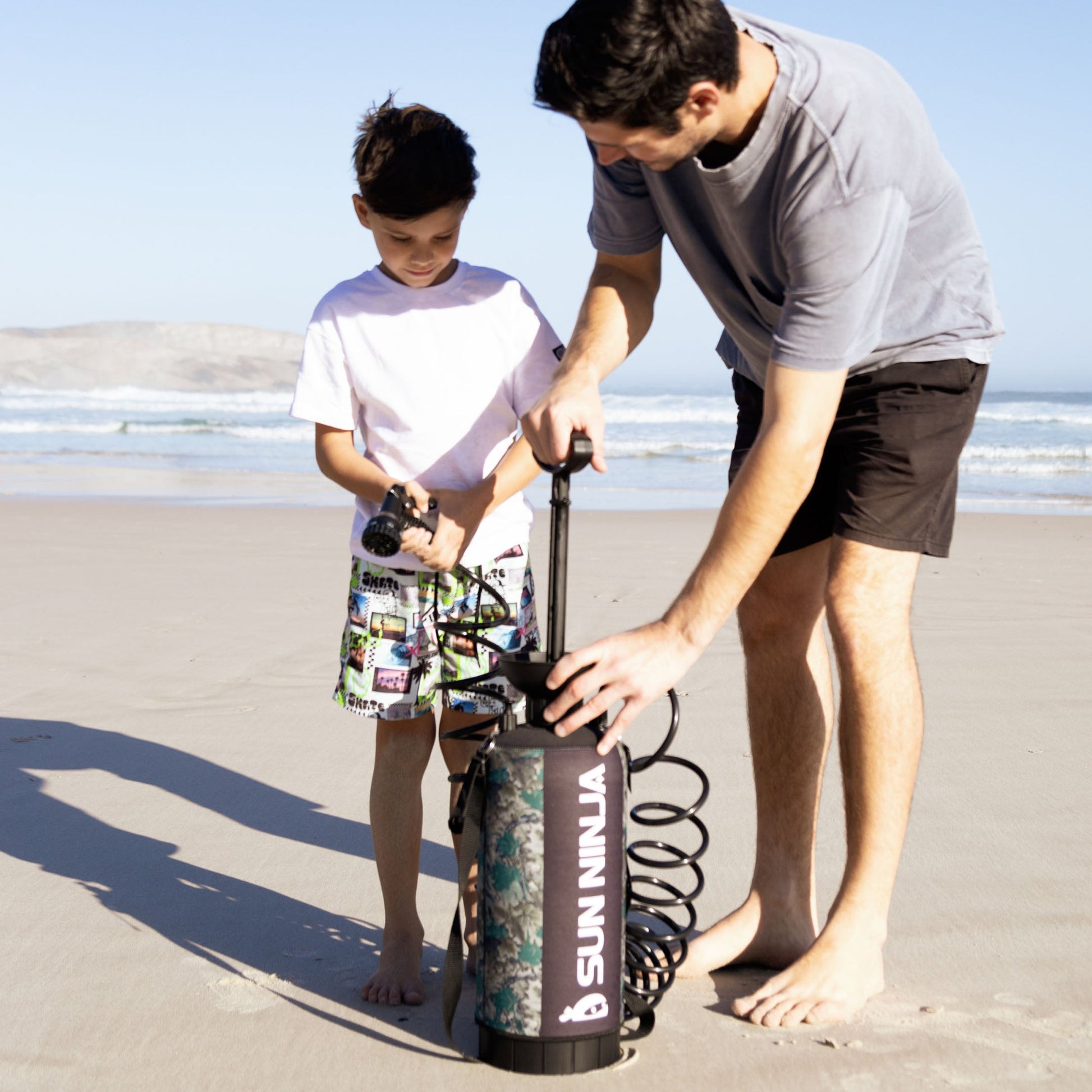 portable-shower-2-1-gallon-t8 0010_Portable_shower_2.1gal_camo_6.jpg