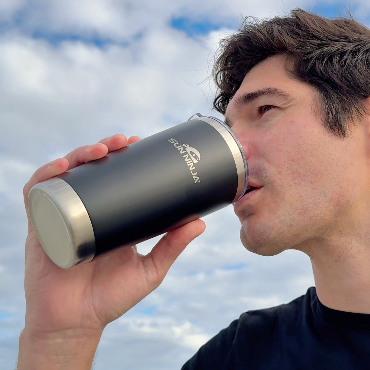 20-oz-tumbler-j5 20oz_tumbler_black_5.png