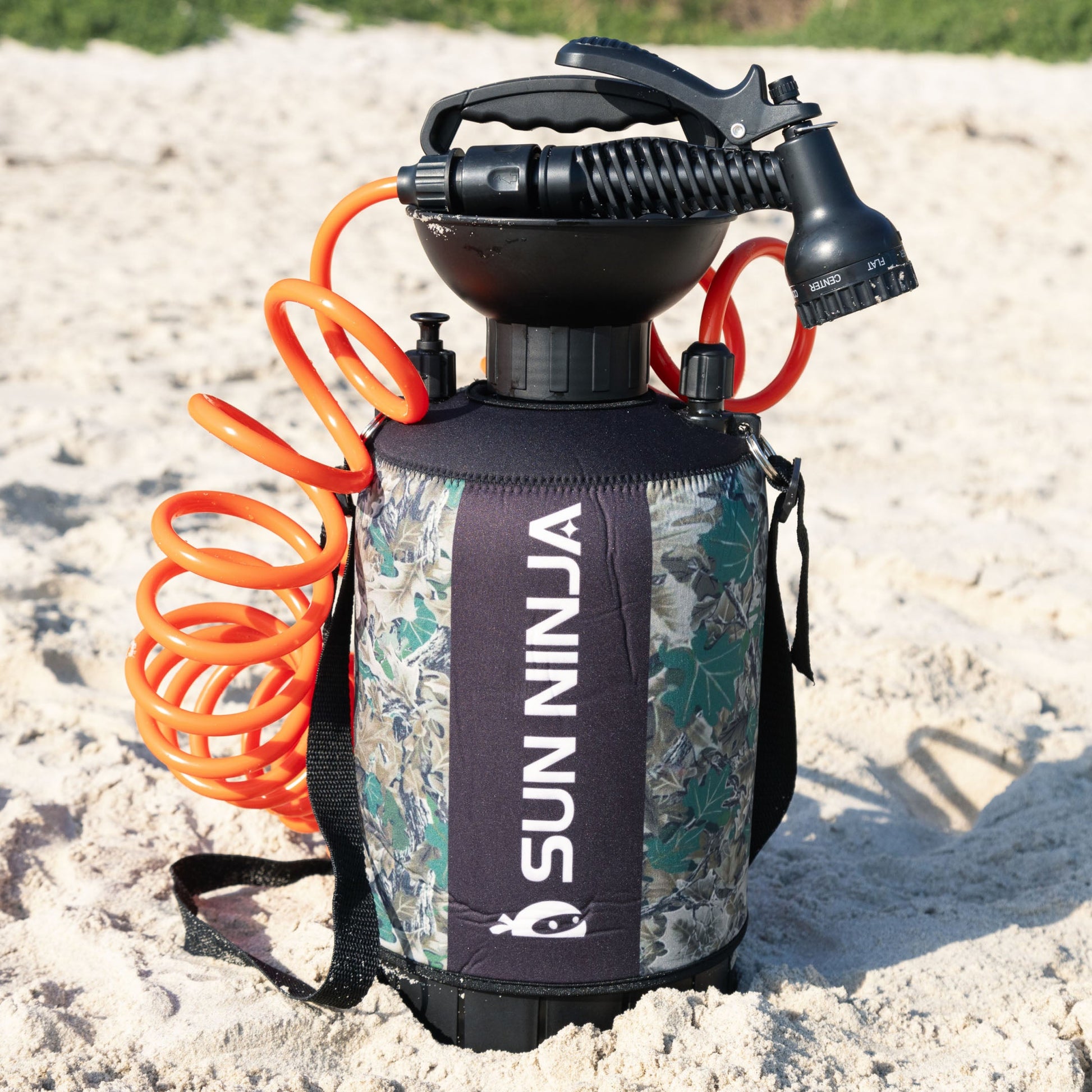 portable-shower-1-3-gallon-y1 8_0009_Portable_shower_1.3gal_camo_9.jpg