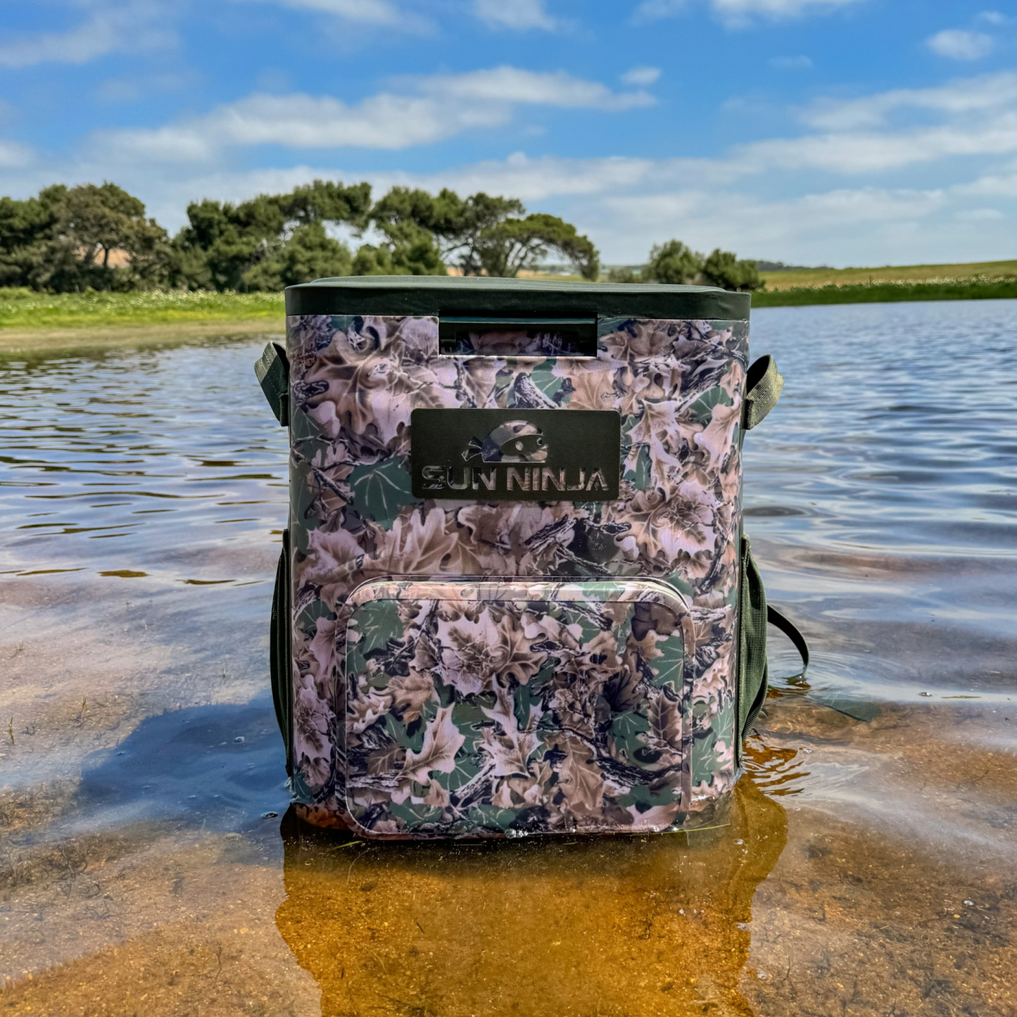 backpack-cooler-o2 Backpack_cooler_camo_8.png