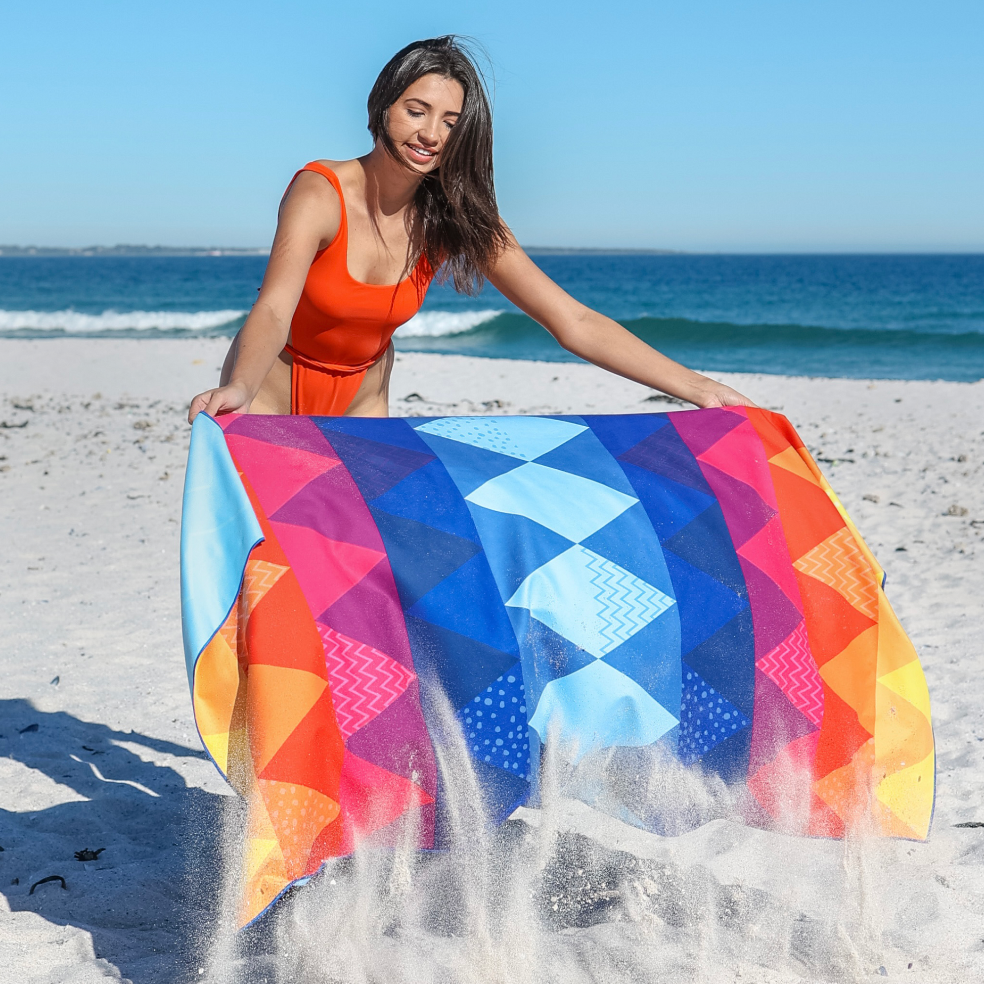 microfiber-beach-towel-x7 Microfiber_beach_towel_triangle_3_da4a0d2d-840a-446b-b539-9112c03cda16.png