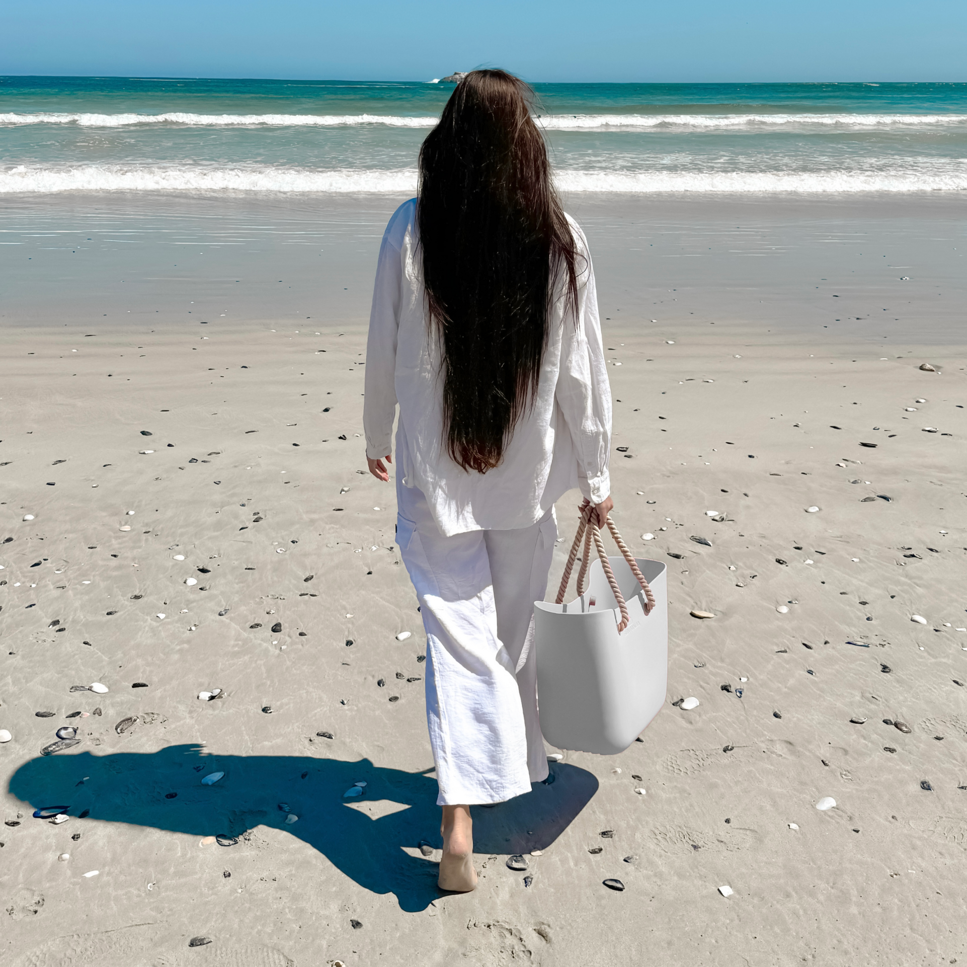 rubber-beach-tote-h0 Sun-Ninja-rubber_tote_gray_8.png