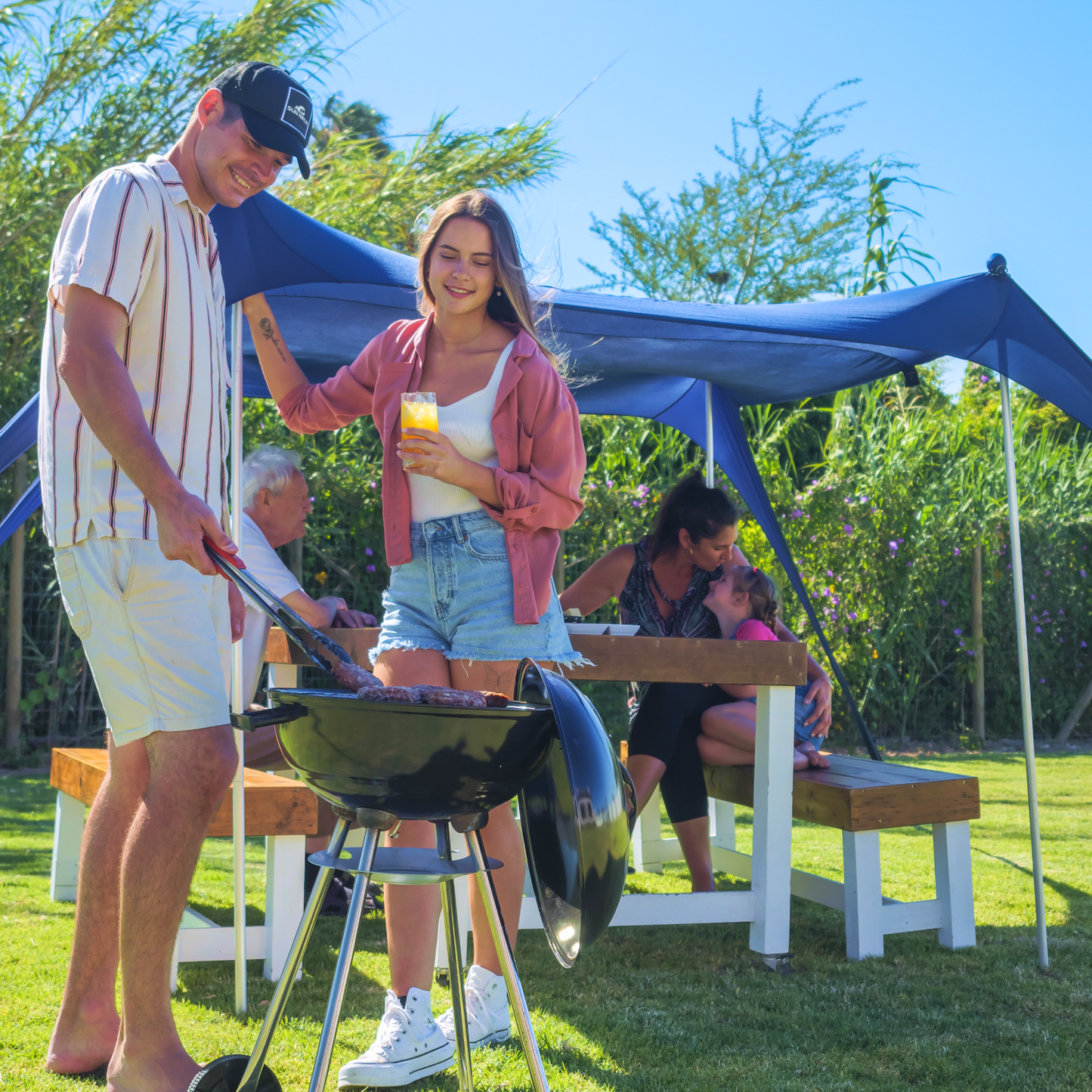 beach-tent-4-person-m0 Sun-Ninja_4_person_tent_royal-blue_7.png