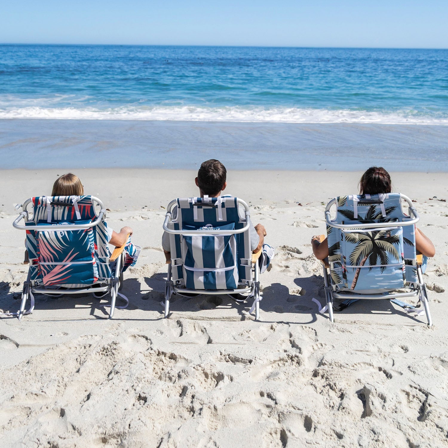 beach-chair-2-pc-h8 Sun-Ninja_Beach_Chair_Flamingos_0_0004_Sun-Ninja_Beach_Chair_Navy_Stripes_10.jpg